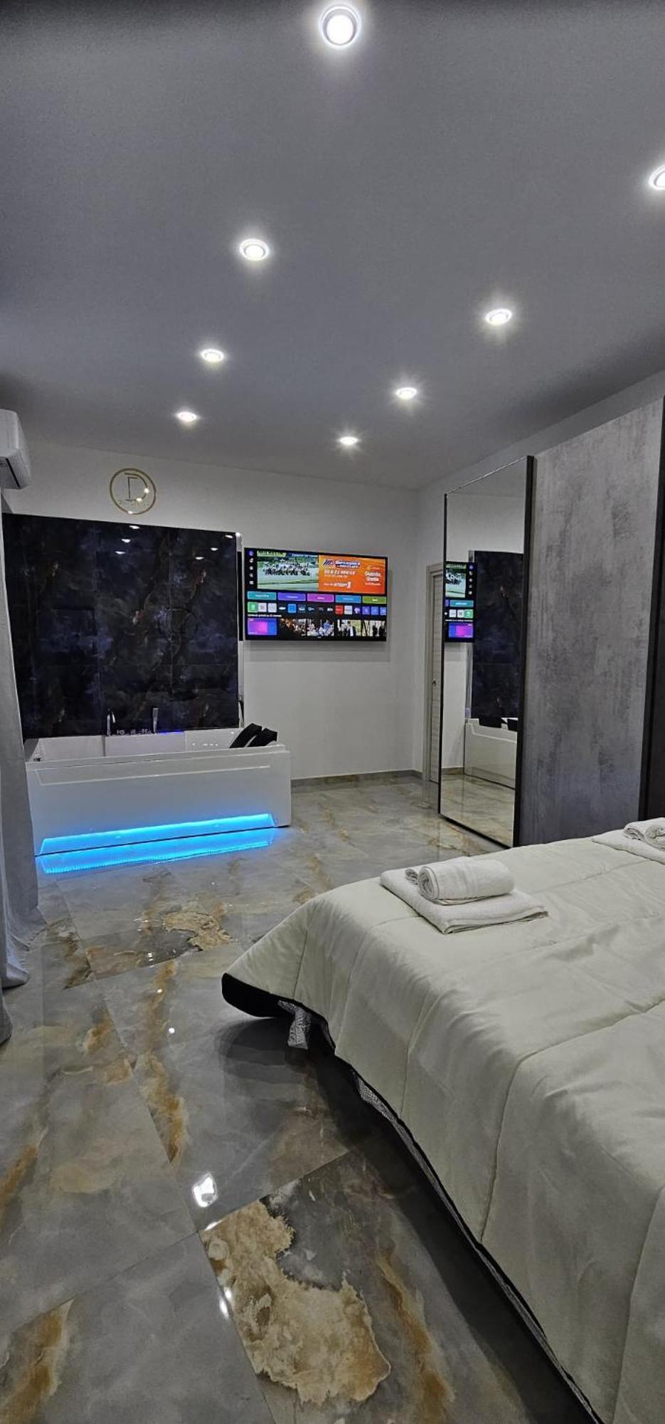 Da Tonino Luxury Apartments Νάπολη Εξωτερικό φωτογραφία