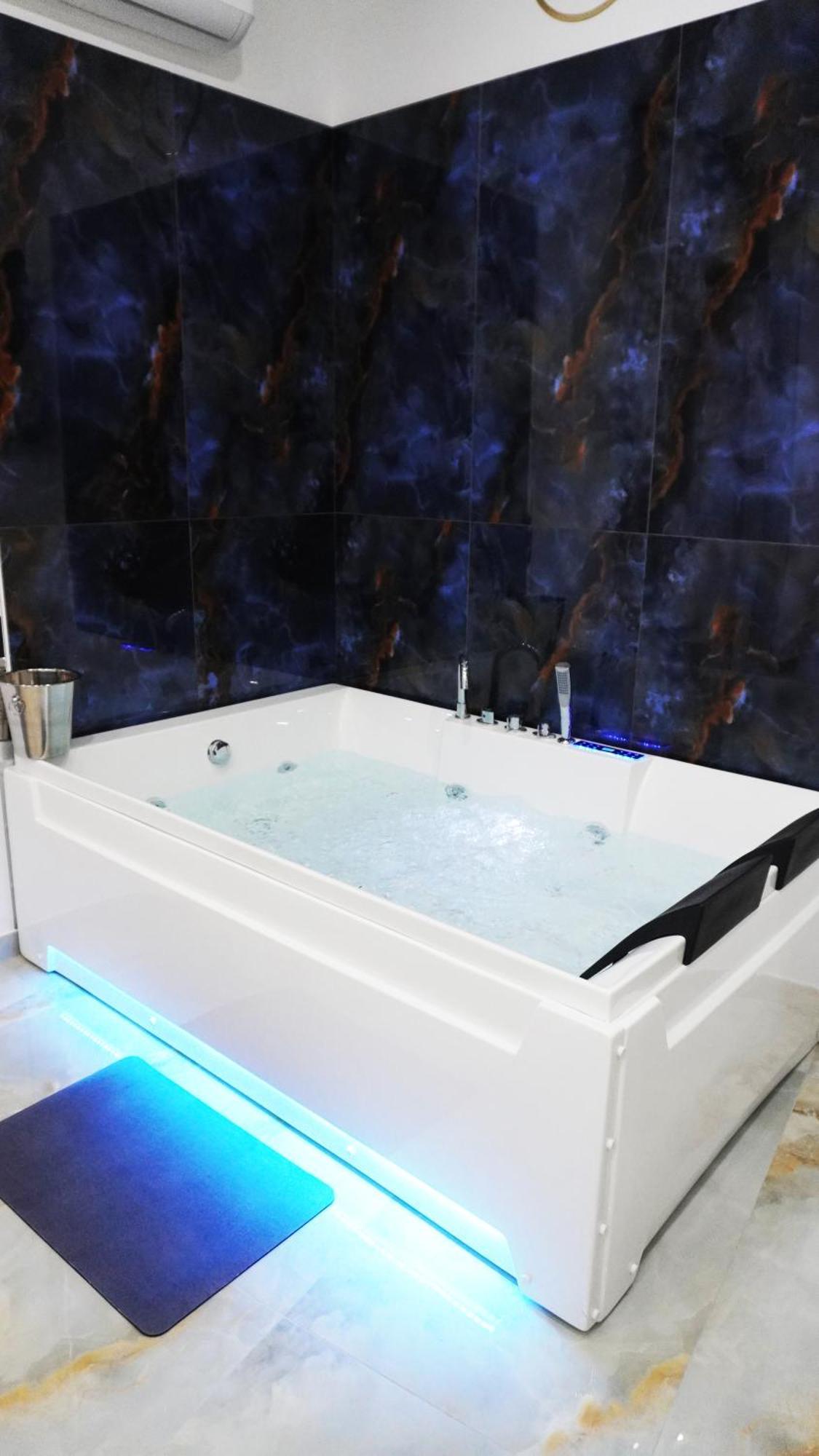 Da Tonino Luxury Apartments Νάπολη Δωμάτιο φωτογραφία