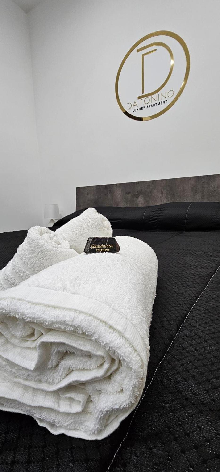 Da Tonino Luxury Apartments Νάπολη Εξωτερικό φωτογραφία
