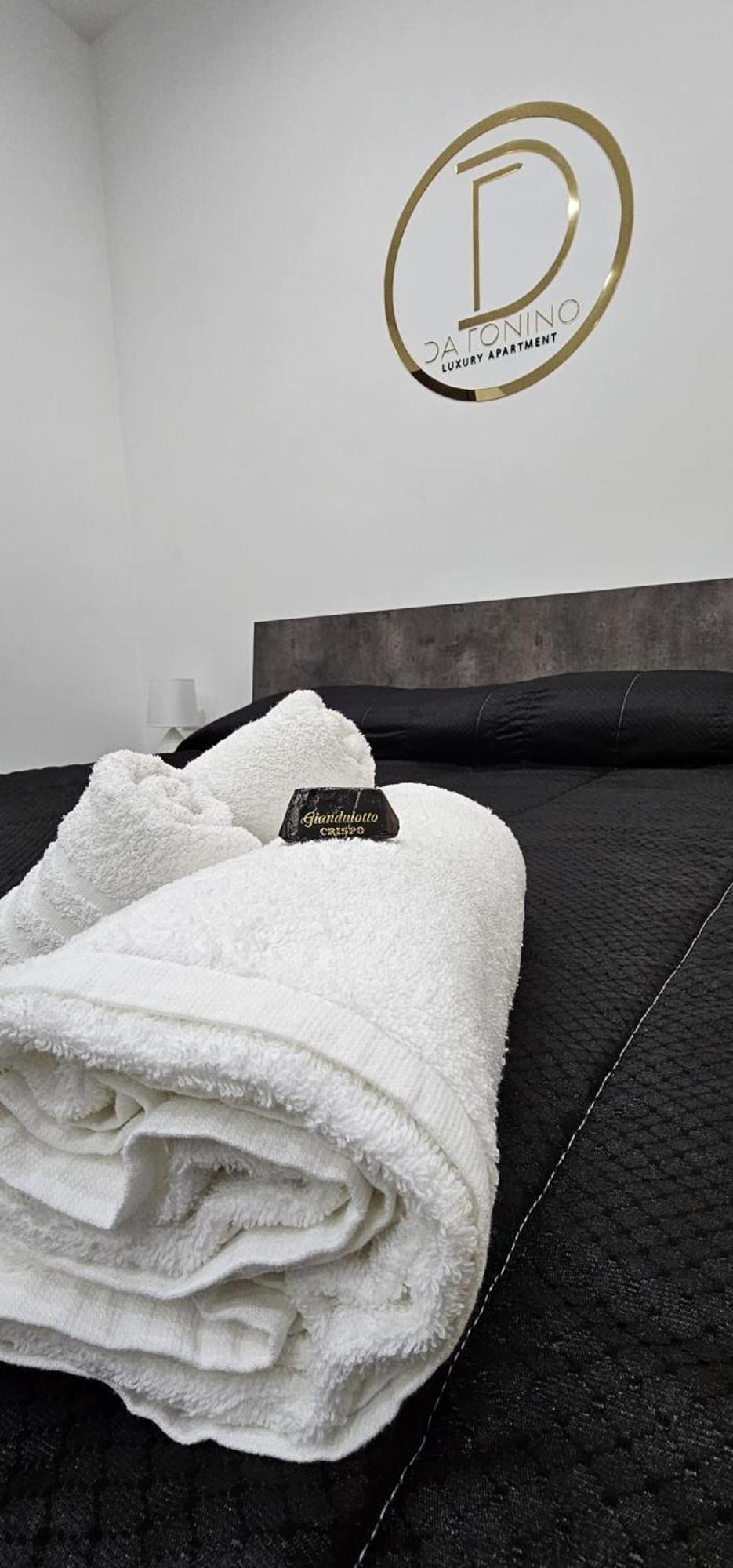 Da Tonino Luxury Apartments Νάπολη Εξωτερικό φωτογραφία